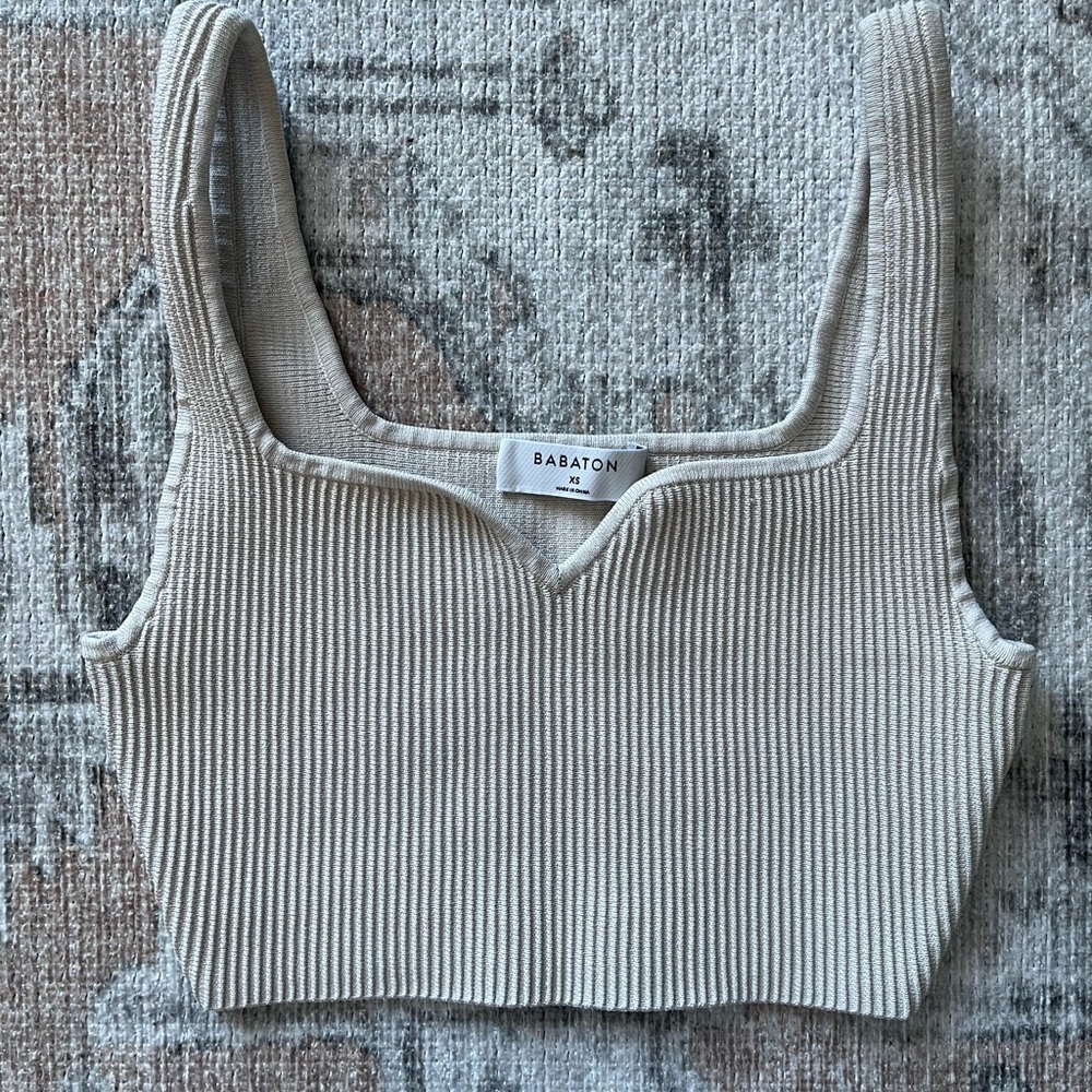 Aritzia contour sweetheart cropped tank